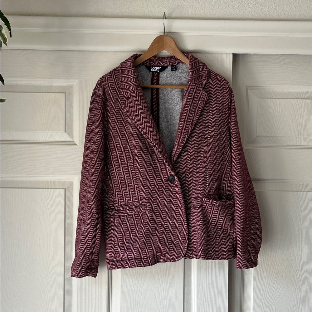 Burgundy herring bone blazer